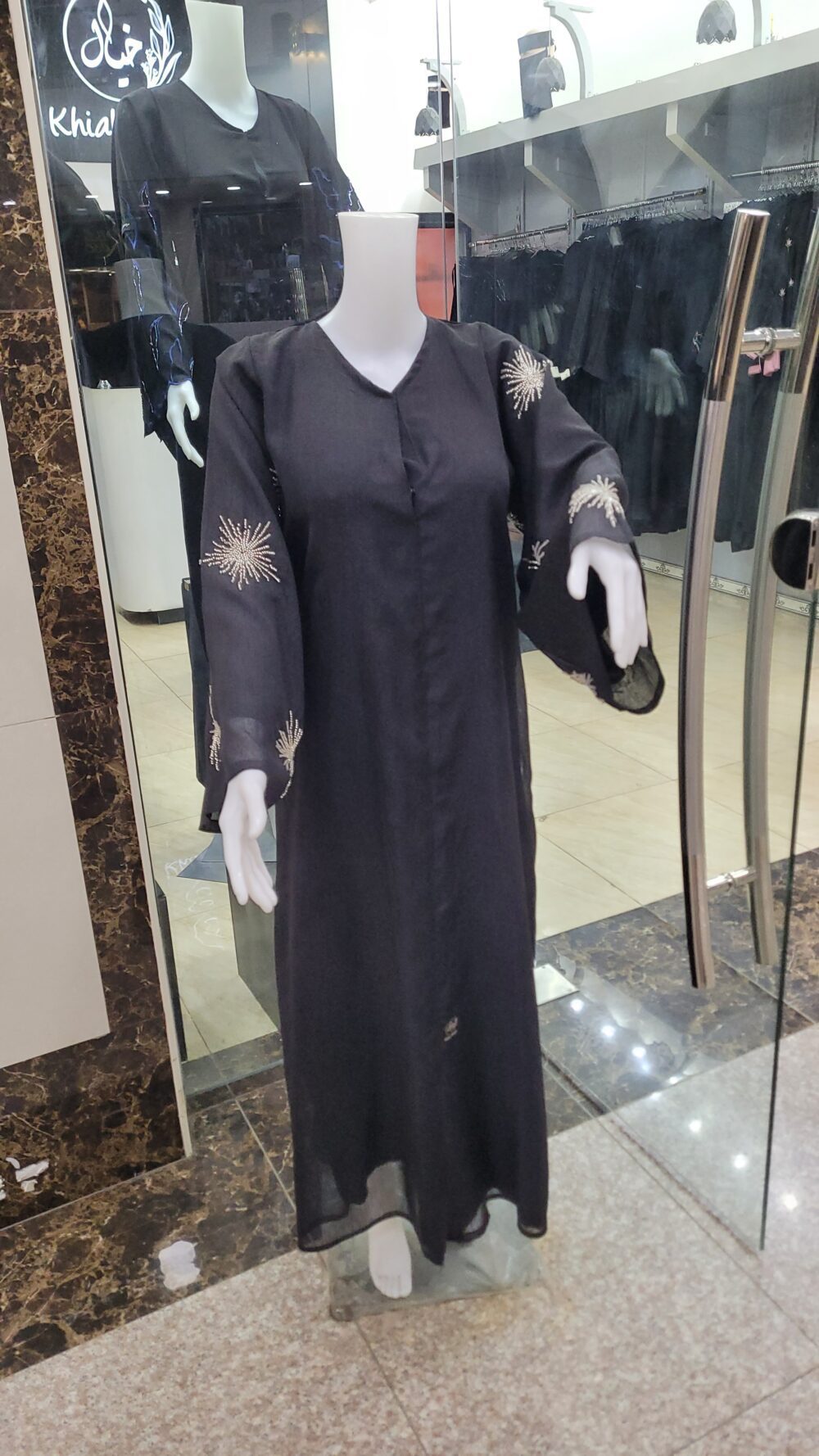 عبايه خنجقه