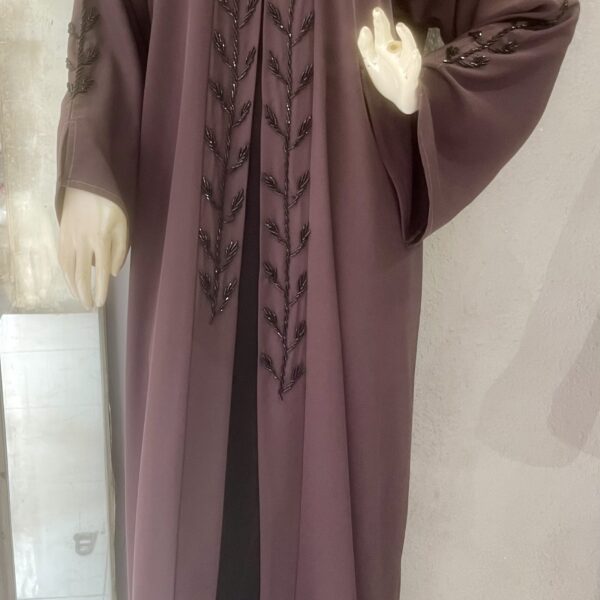 عبايه ملون