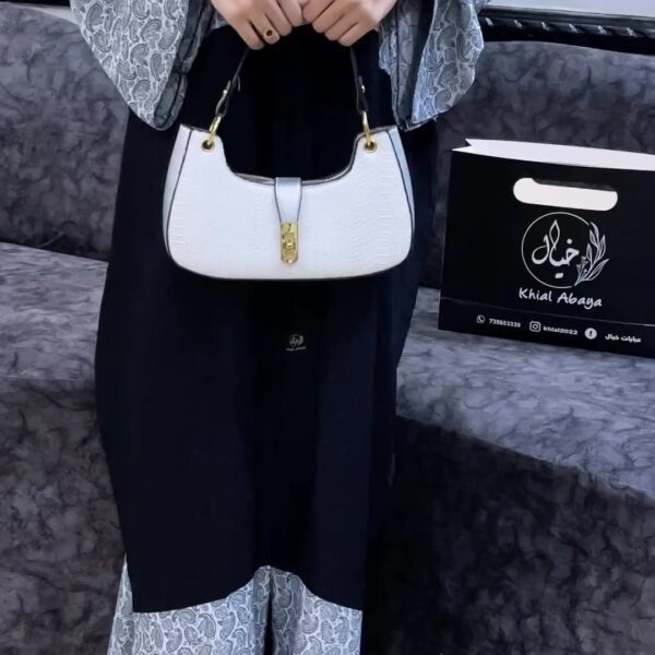 عباية كريب ديجتال ٣ الوان