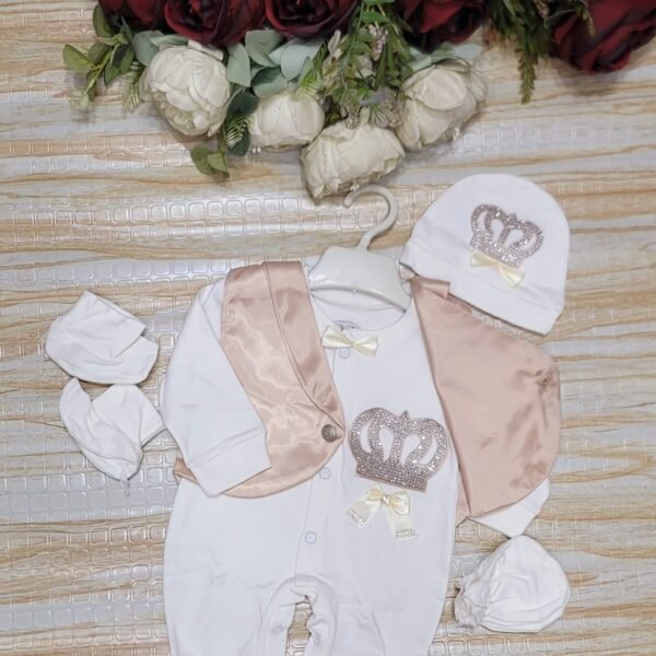 طقم مواليد فاخر مكون من 5 قطع
