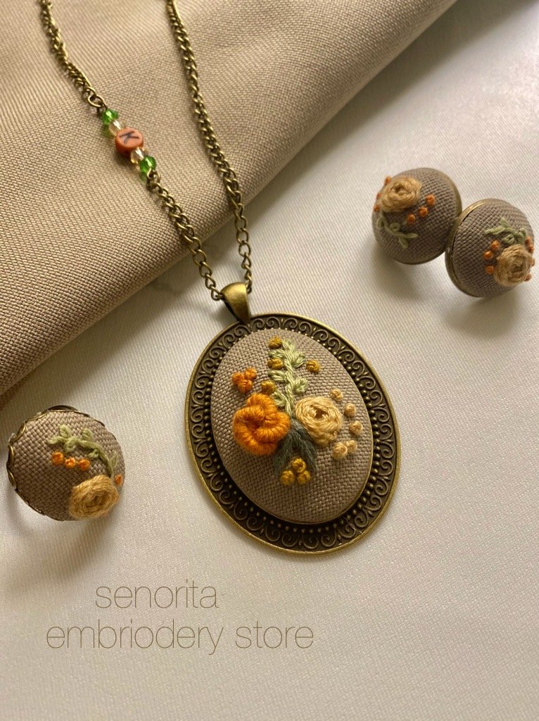 تطريز طقم اكسسوار