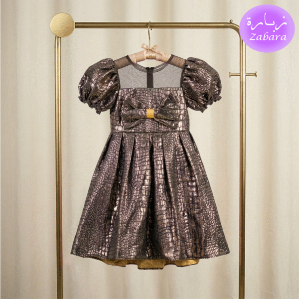 فستان بناتي فاخر لامع باللون البرونزي مع فيونكة أمامية