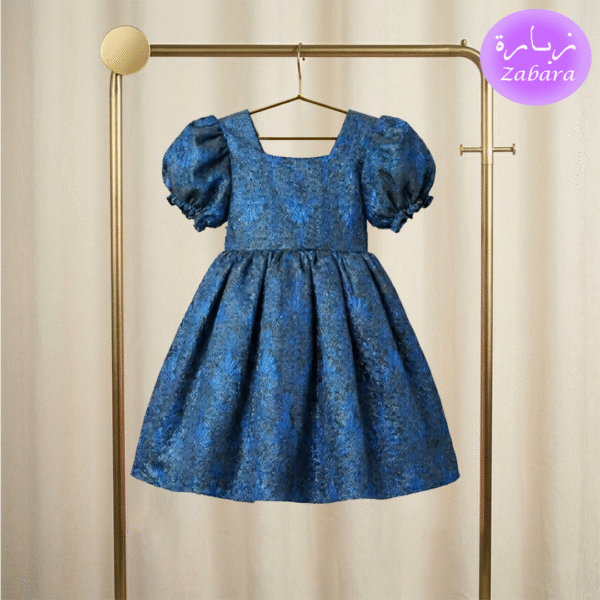 فستان بناتي أزرق فاخر بنقشة جاكار وأكمام منتفخة