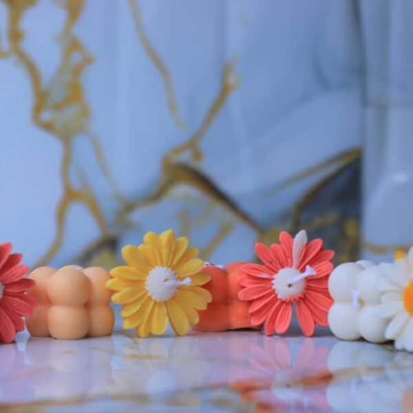 شمع معطر ديكوري بتصميم فقاعات