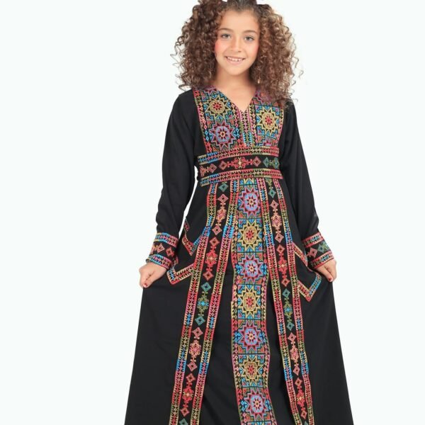 فستان بناتي تراثي أسود بتطريز ملون فاخر