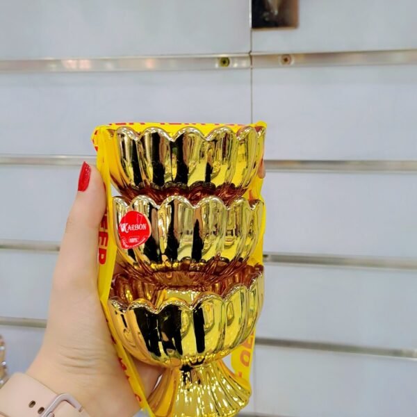 مطايب زجاج ذهبي