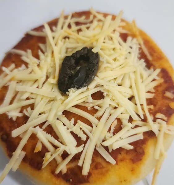 بيتزاء با الجبن والخضار