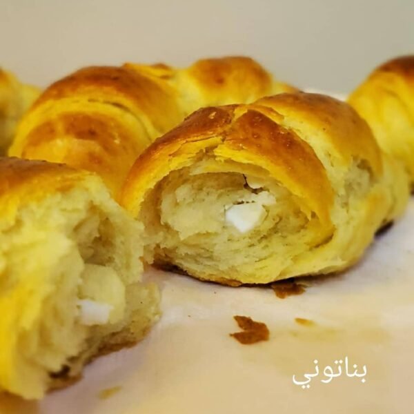 كروسان فاخر بسسسم والجبن (نسخة)