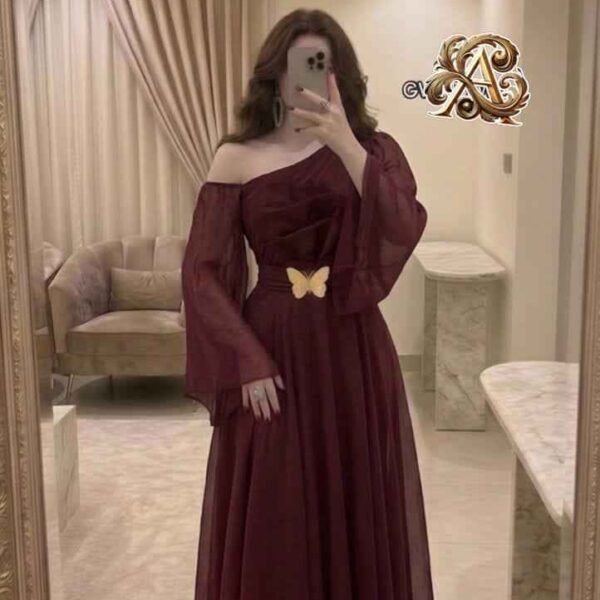 فستان كلوش بفراشة ذهبية