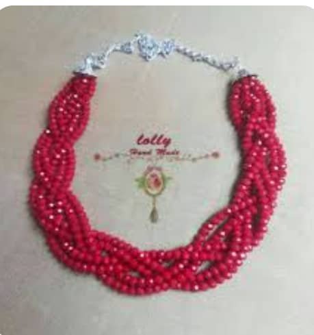 عقد كريستال أحمر مجدول يدوي | Lolly Hand Made.